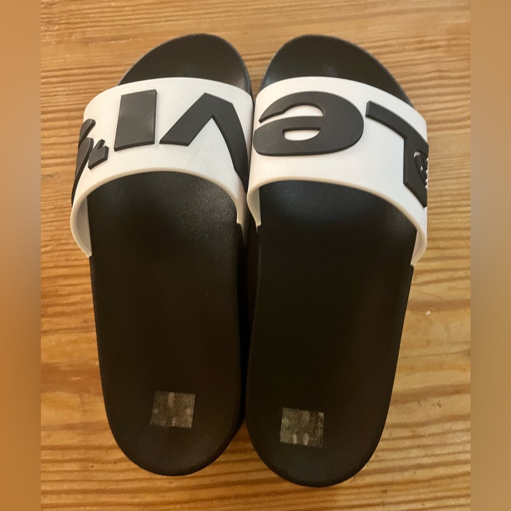 Comfort meets versatility in these stylish slides